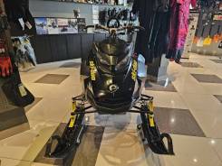 BRP Ski-Doo SUMMIT X 850 165 2017, 2017 