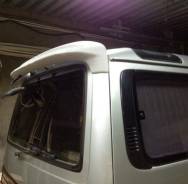   Toyota HiAce 100 
