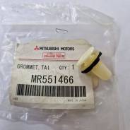  Mitsubishi MR551466 