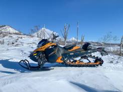 BRP Ski-Doo Summit SP, 2013 