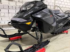 BRP Ski-Doo Summit X with Expert Package, 2022 