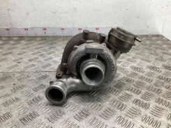 ������� Volkswagen Passat 2004 059145701S ����
