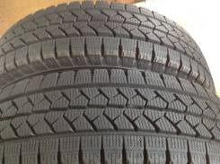 Bridgestone Blizzak W979, 215/70R17.5 118/116L LT 