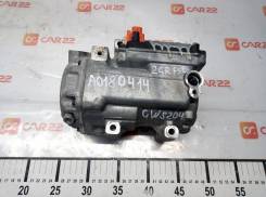   Toyota Crown Hybrid 88370-30021 R134 