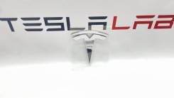  ()   Tesla Model Y 015008561 