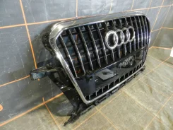 ������� ��������� AUDI 8R0853651 ����