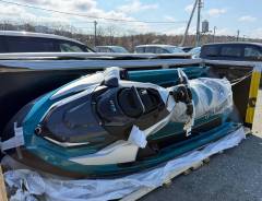   BRP Sea-Doo GTX Limited 325 