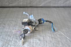   Mitsubishi Pajero MR587312 V75W 