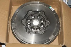 ������� ford mondeo 3 2.0tdci 1233682 ����