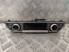 ���� ���������� ����� / ������-�������� Audi A4 B9 2018 8W0820043T ����