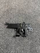 ����� ������ Toyota Camry V70 75. ����