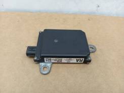 ������ ������� ���� Toyota RAV4 881620W070 40 ����