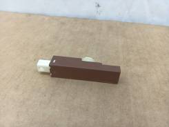 ������� ������������� Toyota RAV4 899A047010 40 ����