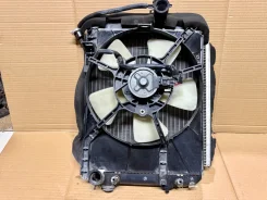 �������� Toyota Passo KGC10/KGC15 [�����������][Japan] ����