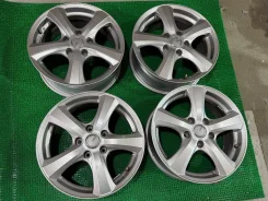 ����� R16 5*114.3 � ������� ����