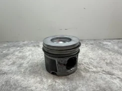 ������� BMW 5 11257810825 F10 N47D20 ����
